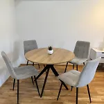 דירה Neu Renovierte In Mit Parkplatz *