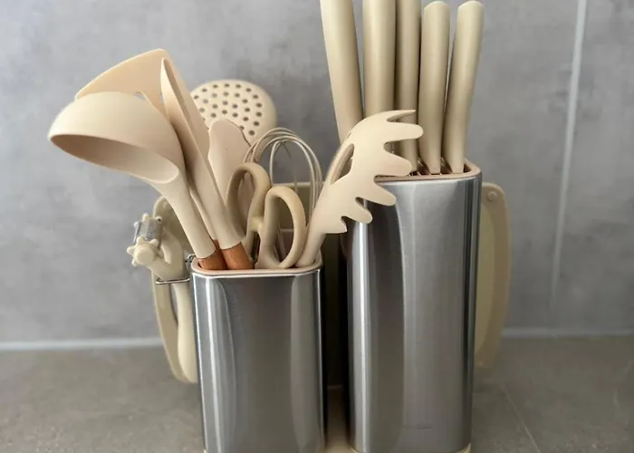 아파트 Neu Renovierte In Mit Parkplatz 슈타이어