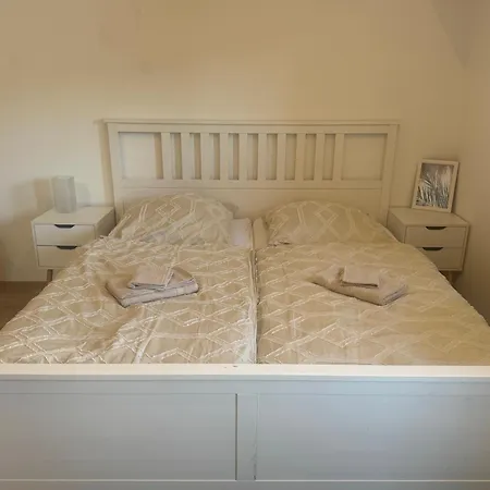 Neu Renovierte In Mit Parkplatz Steyr