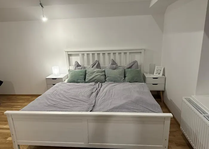 Daire Neu Renovierte In Mit Parkplatz *